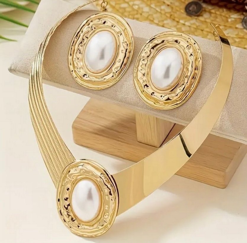 Vintage İşlemeli Zincir Detaylı Altın Takı Seti - Görsel 2