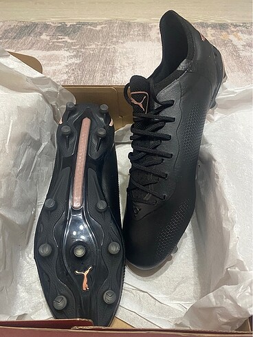 43 Numara Puma King Ultimate FG/ AG