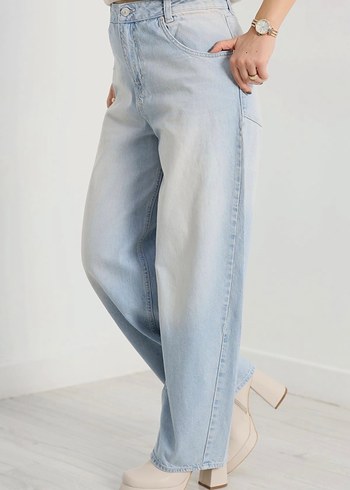 Kadın Mavi Batik Desenli Bol Kesim Denim Pantolon - Görsel 4