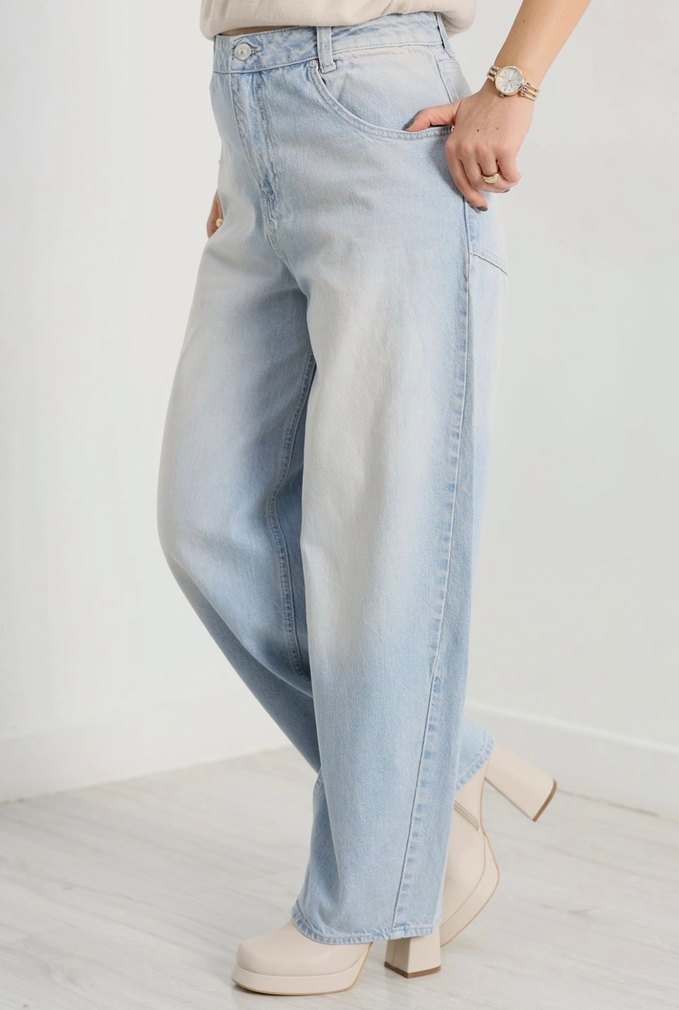 Kadın Mavi Batik Desenli Bol Kesim Denim Pantolon - Görsel 4