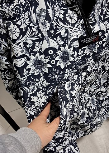 Unisex Yağmurluk - Sıfırdan Farksız | Kanguru Cepli - Görsel 4