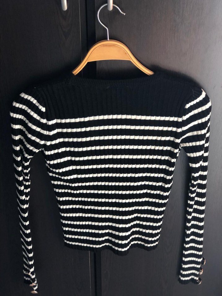 Siyah Beyaz Çizgili Kadın Kazak - Görsel 3