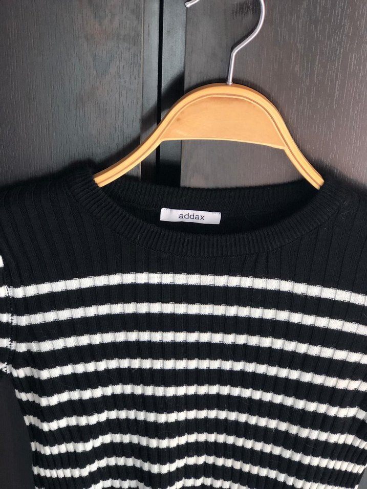 Siyah Beyaz Çizgili Kadın Kazak - Görsel 2