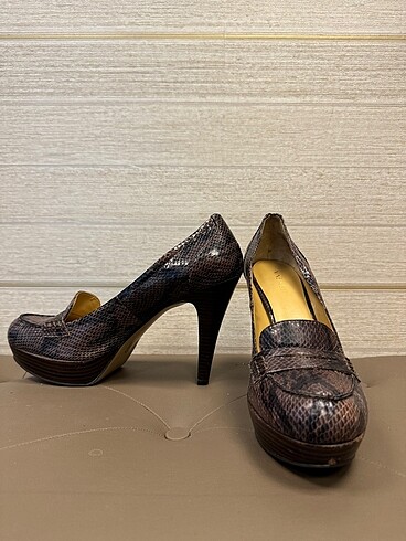 39 Beden Nine West Marka, yüksek topuklu platformlu ayakkabı