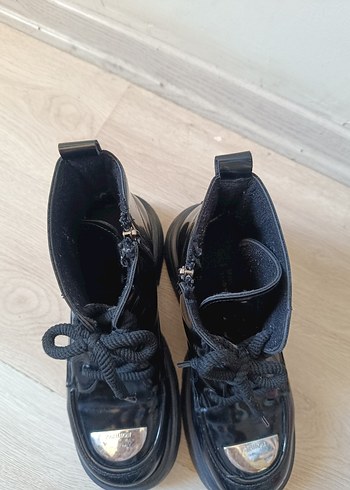 Parlak Siyah Platform Topuklu kar botu. - Görsel 8