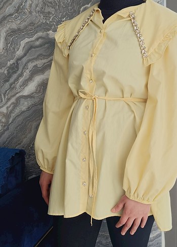 Sarı Düğmeli Gömlek - Görsel 3