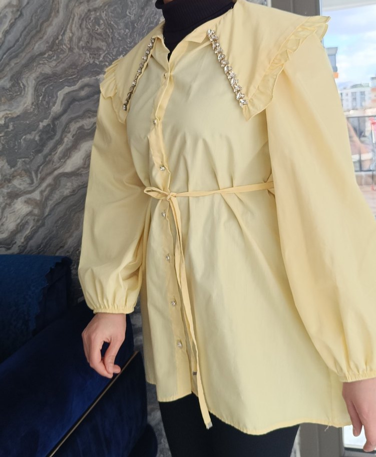 Sarı Düğmeli Gömlek - Görsel 2