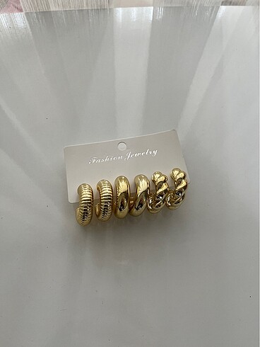  Beden Gold üçlü küpe