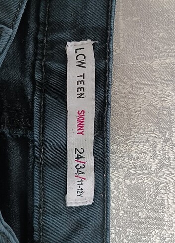 13-14 Yaş Beden siyah Renk LCw Markalı çocuk kot pantolonları.
