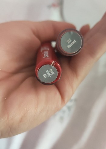 Diğer Beaulis likit mat ruj