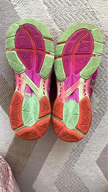 39 Beden Asics spor ayakkabı