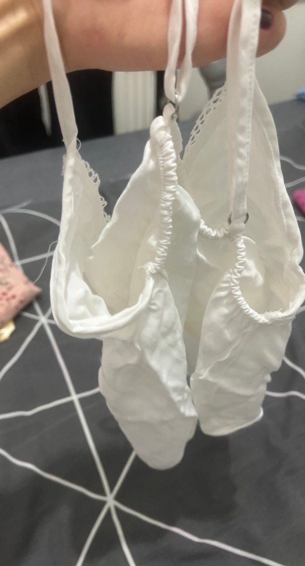 Beyaz Dantel Detaylı İp Askılı Büstiyer - Görsel 3