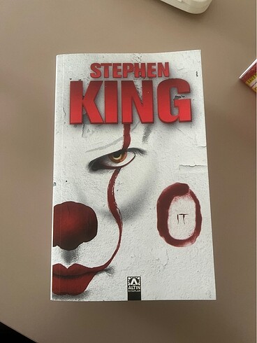 STEPHEN KING, O