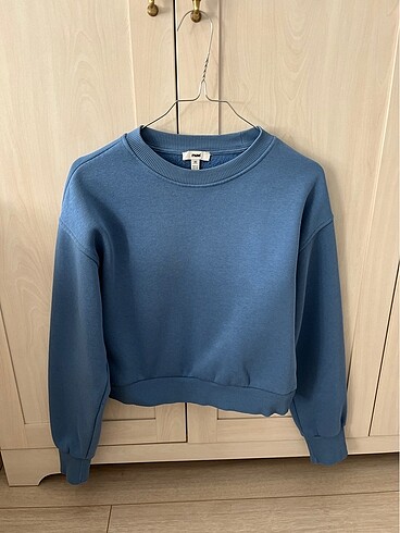 Mavi sweatshirt