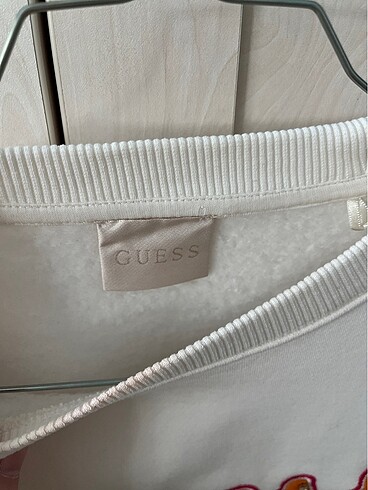 s Beden Guess sweatshirt