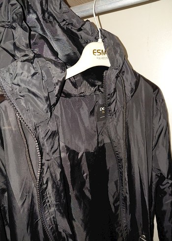 Fermuarlı Siyah Street Wear Kadın Yağmurluk - Görsel 5