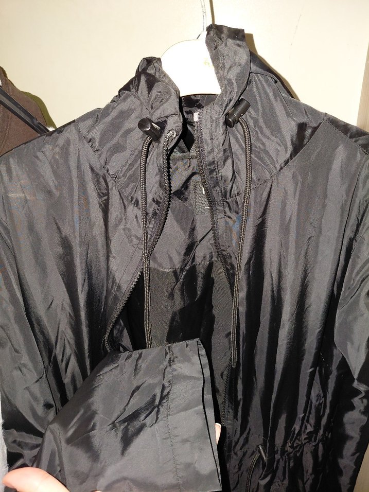 Fermuarlı Siyah Street Wear Kadın Yağmurluk - Görsel 2