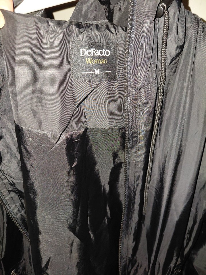 Fermuarlı Siyah Street Wear Kadın Yağmurluk - Görsel 4