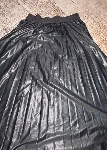 Siyah Uzun Deri Etek - Görsel 2
