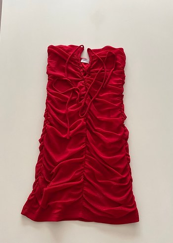 Pull and Bear Kırmızı Drapeli Straplez Mini Elbise