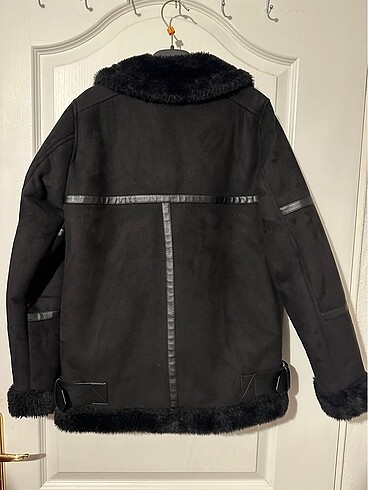 Pull and Bear Pull and Bear kürklü süet mont