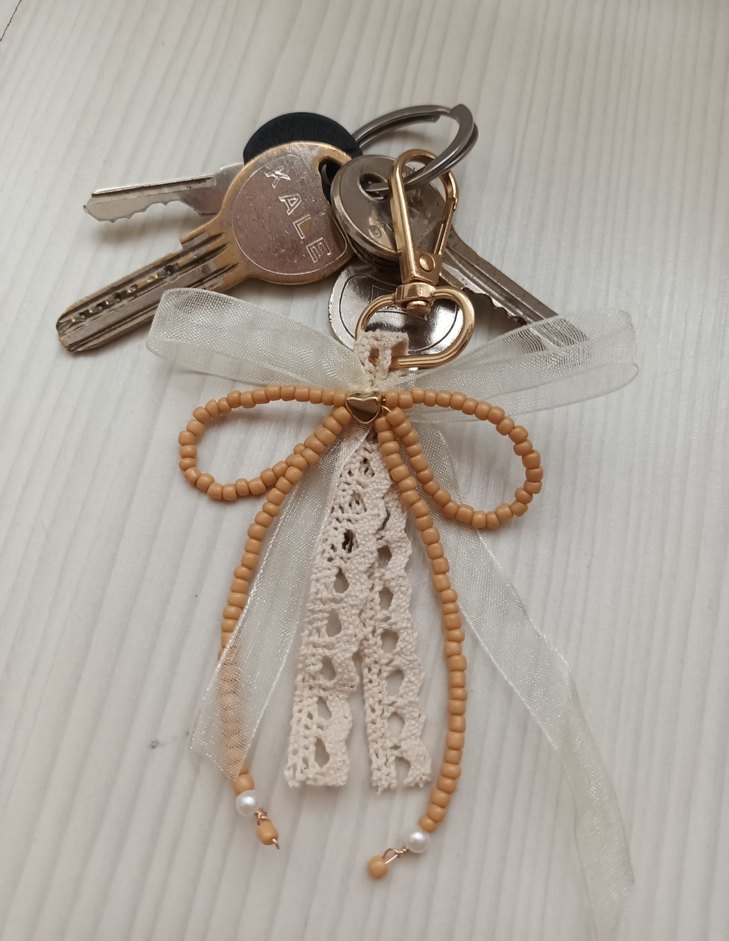 Coquette Tarzı Fiyonk Anahtarlık - Görsel 2