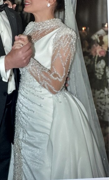 İncili balık model, arkası kabarık gelinlik - Görsel 3