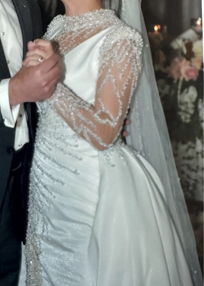 İncili balık model, arkası kabarık gelinlik - Görsel 3