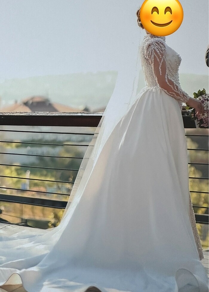 İncili balık model, arkası kabarık gelinlik - Görsel 4