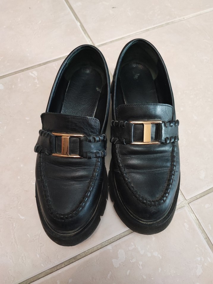 Siyah Deri Tokalı Kadın Loafer - Görsel 2