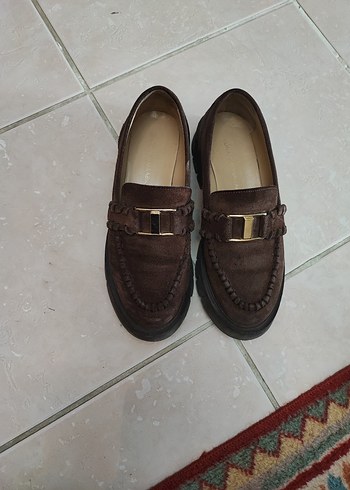 Pelinin Ayakkabıları 38