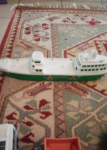 Çok Renkli Oyuncak Arabalar - Görsel 12