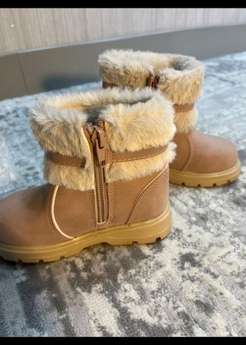 LC Waikiki kız çocuk Peluş Detayl pudraı Bot - Görsel 3