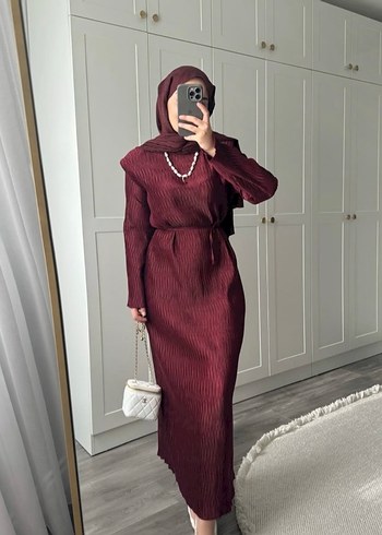 Bordo Piliseli Uzun Kol Elbise