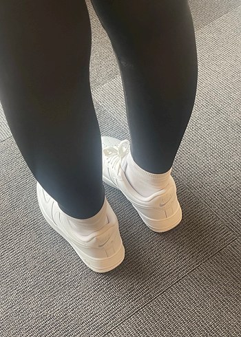 Nike Beyaz Bağcıklı Kadın Spor Ayakkabı - Görsel 6