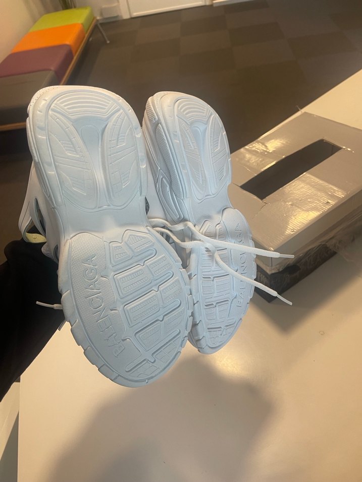 Beyaz Bağcıklı Kadın Spor Ayakkabı - Görsel 3