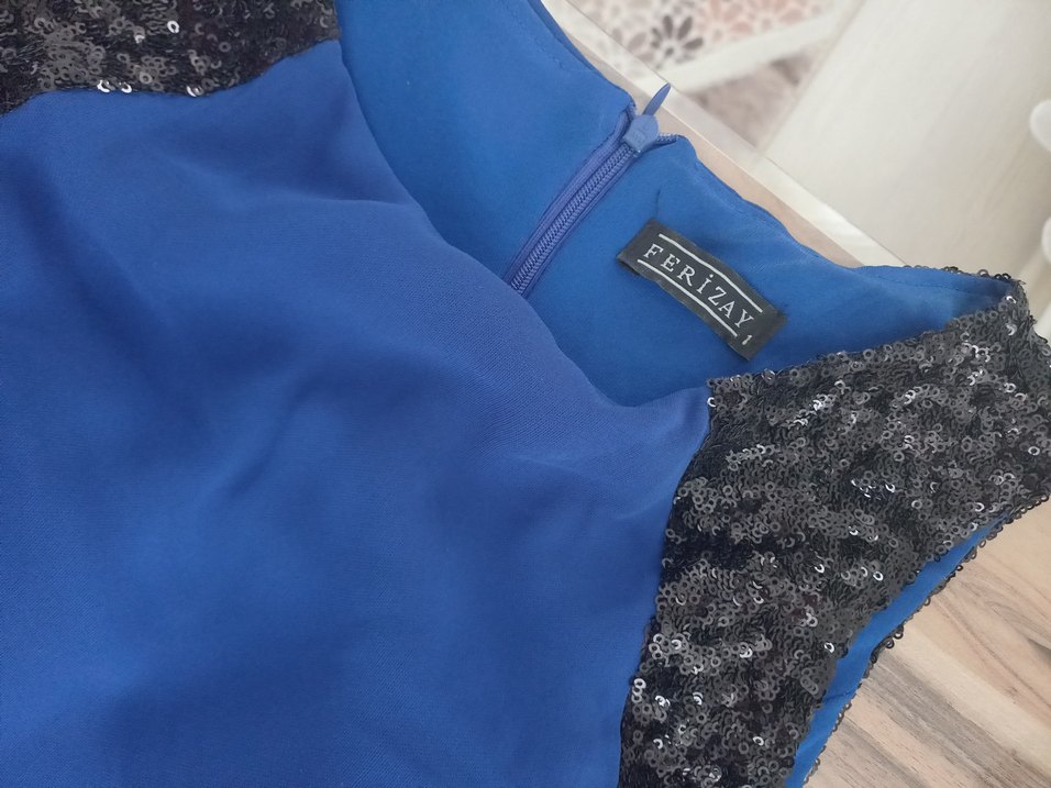 Siyah Detaylı Mavi Straplez Uzun Abiye Elbise - Görsel 3