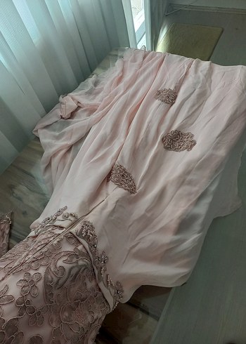 Dantel Detaylı Uzun Pembe Kadın Abiye - Görsel 4