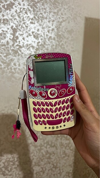 Oyuncak barbie telefonu