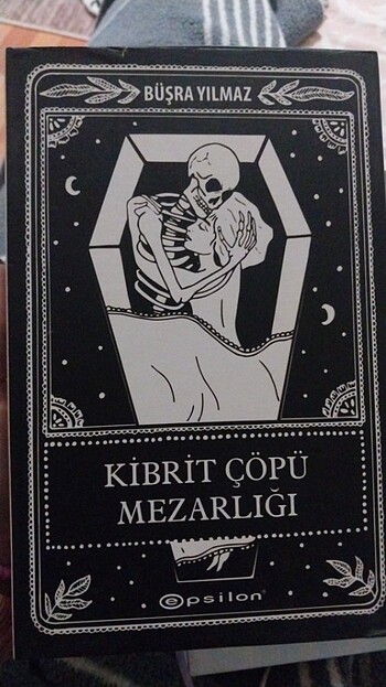KİBRİT ÇÖPÜ MEZARLIĞI (ÖZEL BASKI)- BÜŞRA YILMAZ 