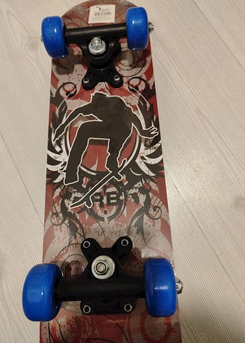 Kırmızı Desenli Kaykay - Görsel 2