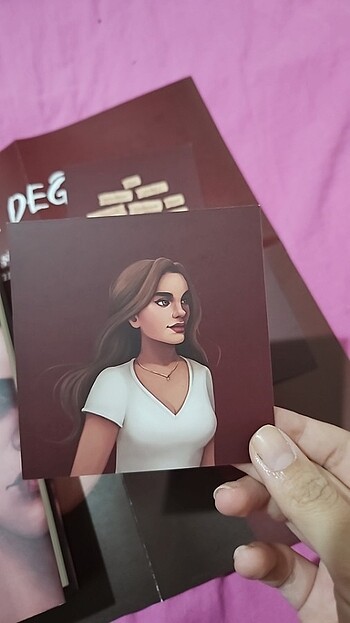 Beden Renk KİMSE GERÇEK DEĞİL - ZEYNEP SEY - MARTI YAYINLARI
