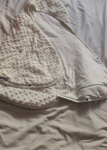 Nakışlı Beyaz Bebek Battaniyesi - Görsel 3