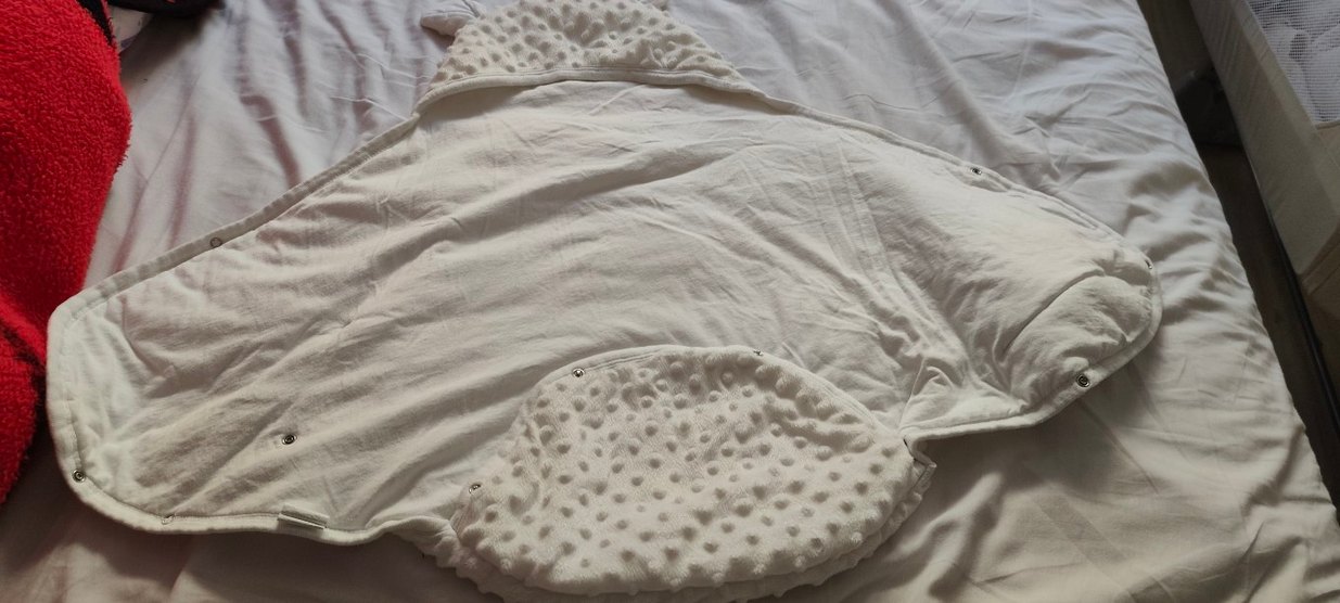 Nakışlı Beyaz Bebek Battaniyesi - Görsel 2