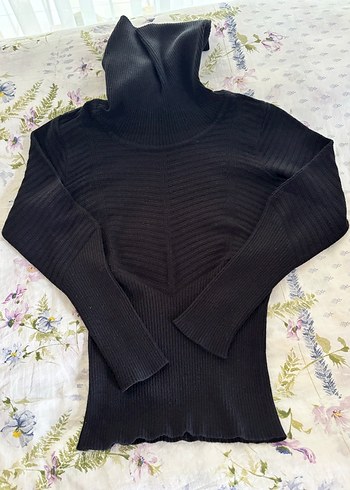 Siyah Boğazlı İnce Triko Kadın Kazak - Görsel 2