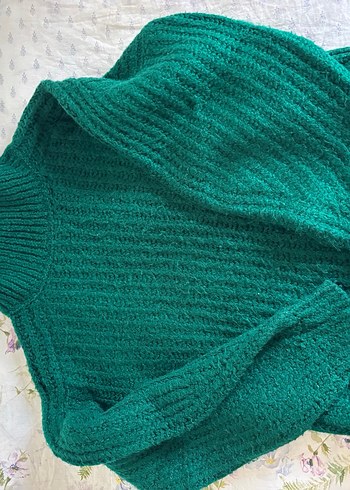 Yeşil Boğazlı Örgü Kadın Kazak - Görsel 3