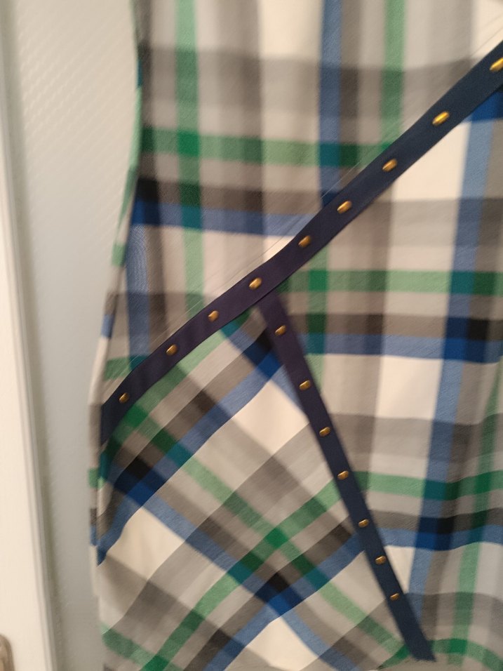 Düğmeli Ekose Midi Elbise - Görsel 5