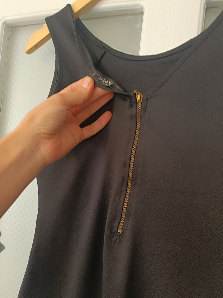 Dantel Detaylı Siyah Midi Elbise - Görsel 5