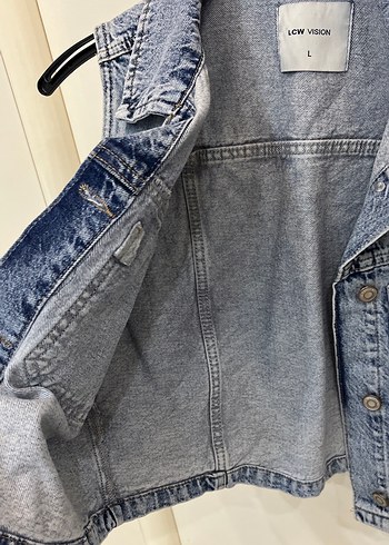 LC Waikiki Düğmeli Mavi Batik Desenli Kolsuz Kot Ceket