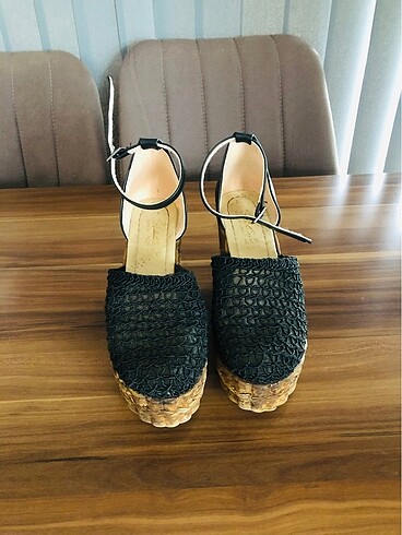 DOLGU TOPUK AYAKKABI